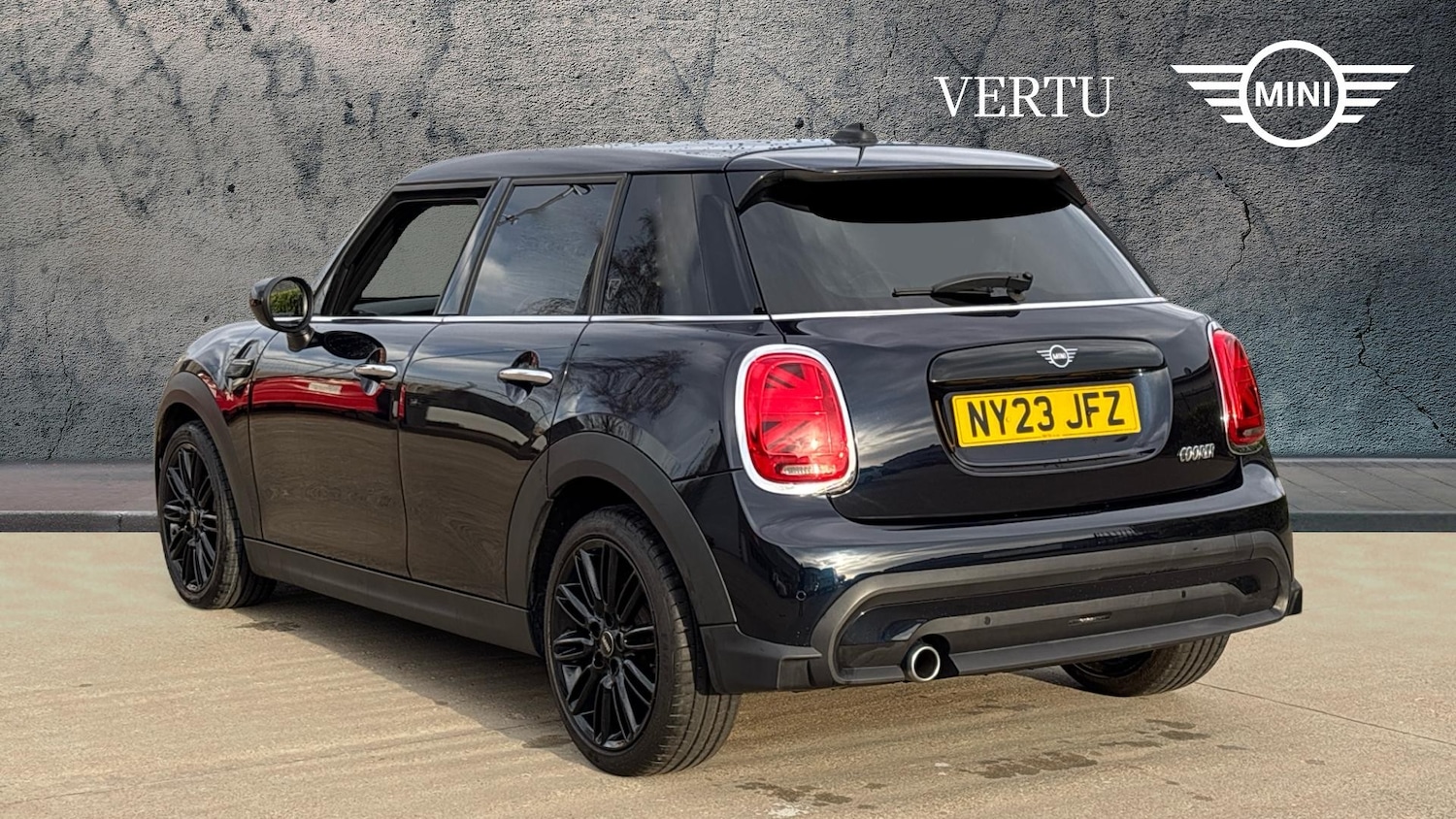 Used MINI Hatch 2023 for sale - 76918134: Photo 2