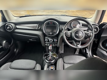 Used MINI Hatch 2018 for sale - 78655960: Photo