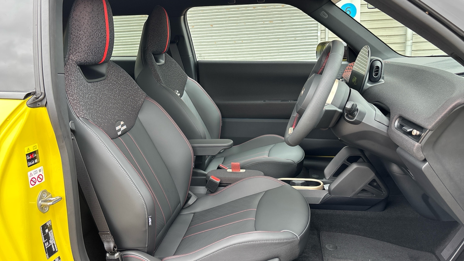 Used MINI Hatch 2025 for sale - 77125649: Photo 11