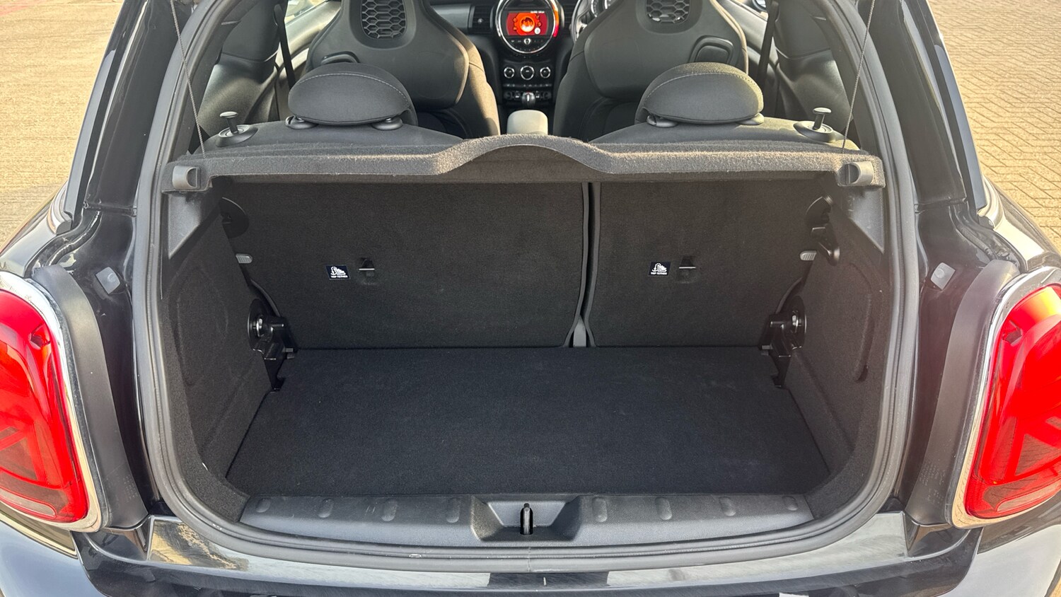 Used MINI Hatch 2019 for sale - 77979840: Photo 13