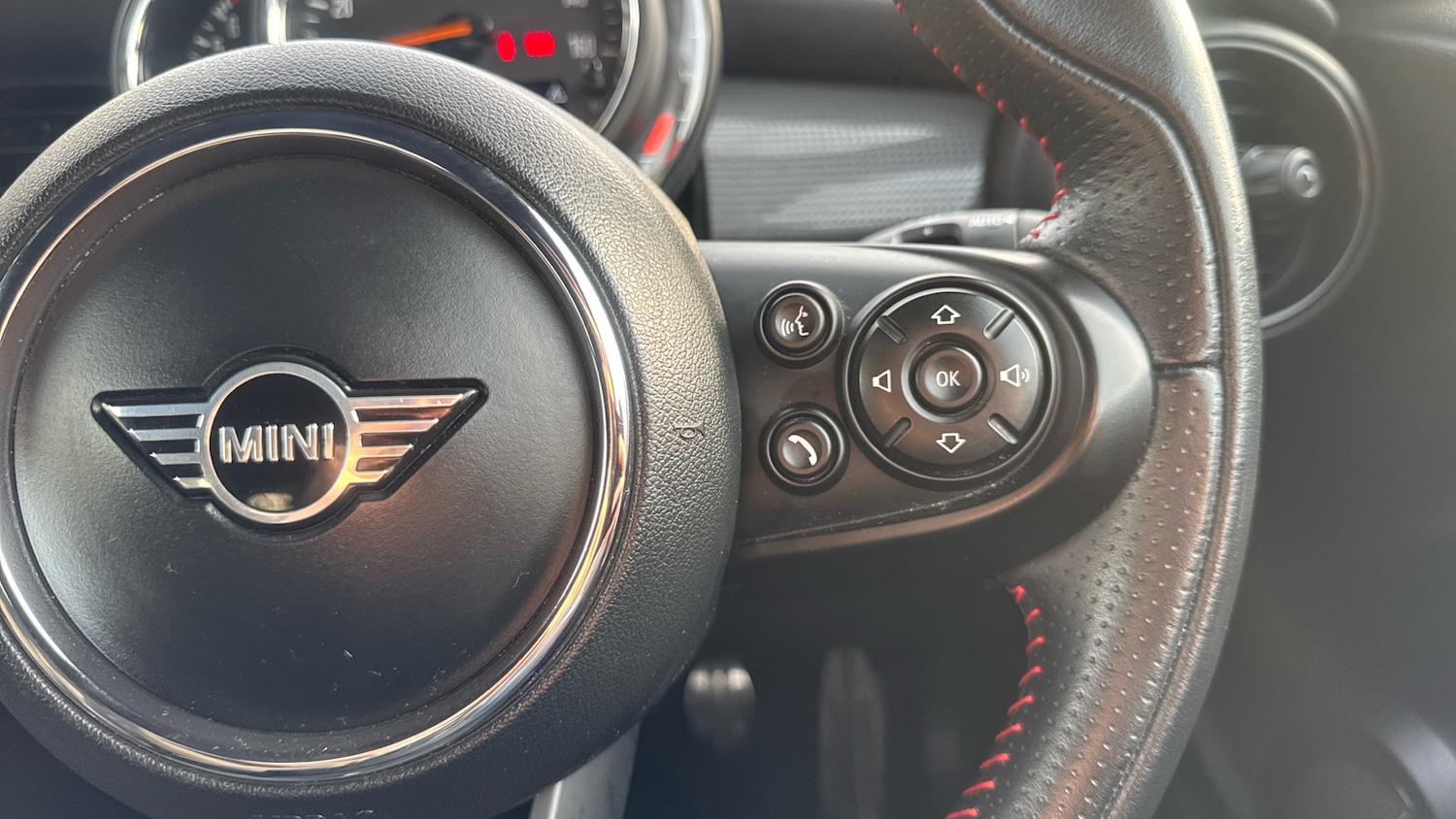 Used MINI Hatch 2019 for sale - 77979840: Photo 18