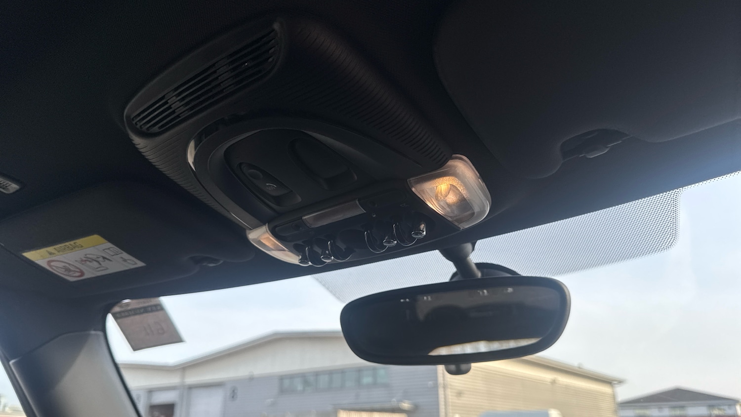 Used MINI Hatch 2019 for sale - 77979840: Photo 27