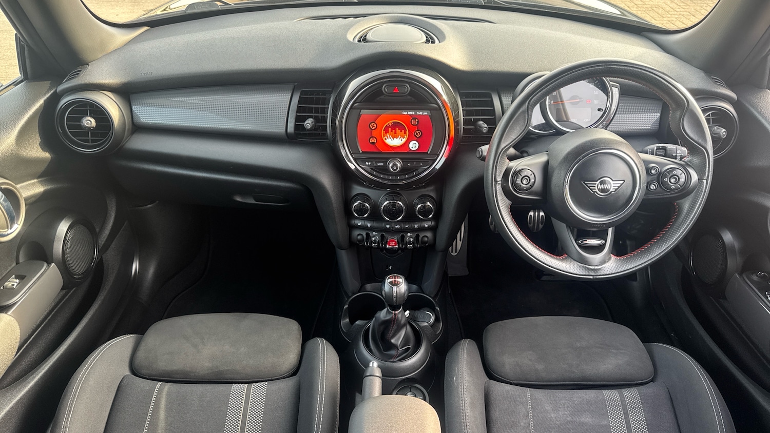 Used MINI Hatch 2019 for sale - 77979840: Photo 4