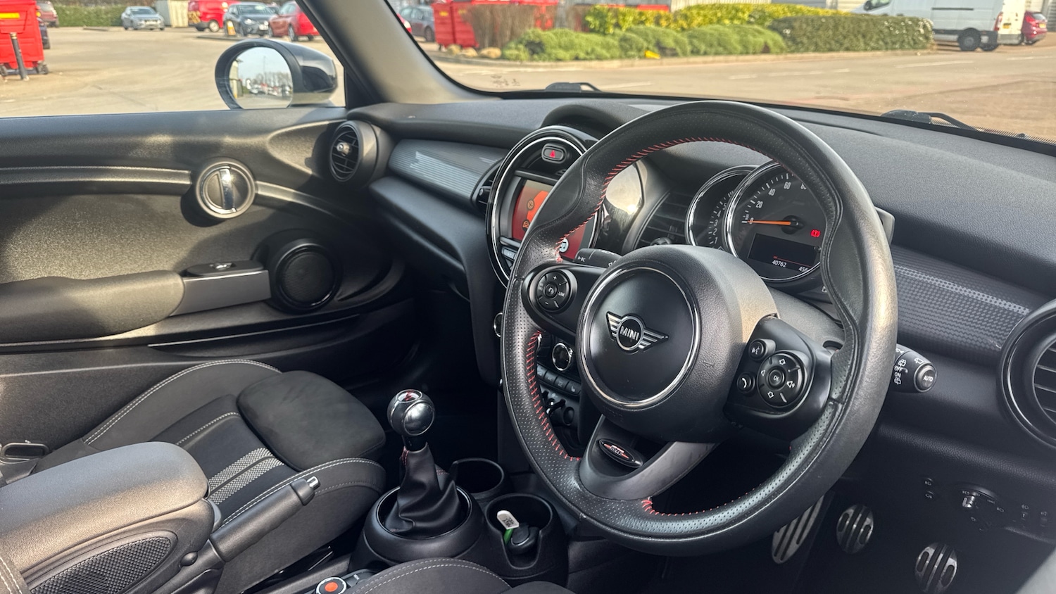 Used MINI Hatch 2019 for sale - 77979840: Photo 6