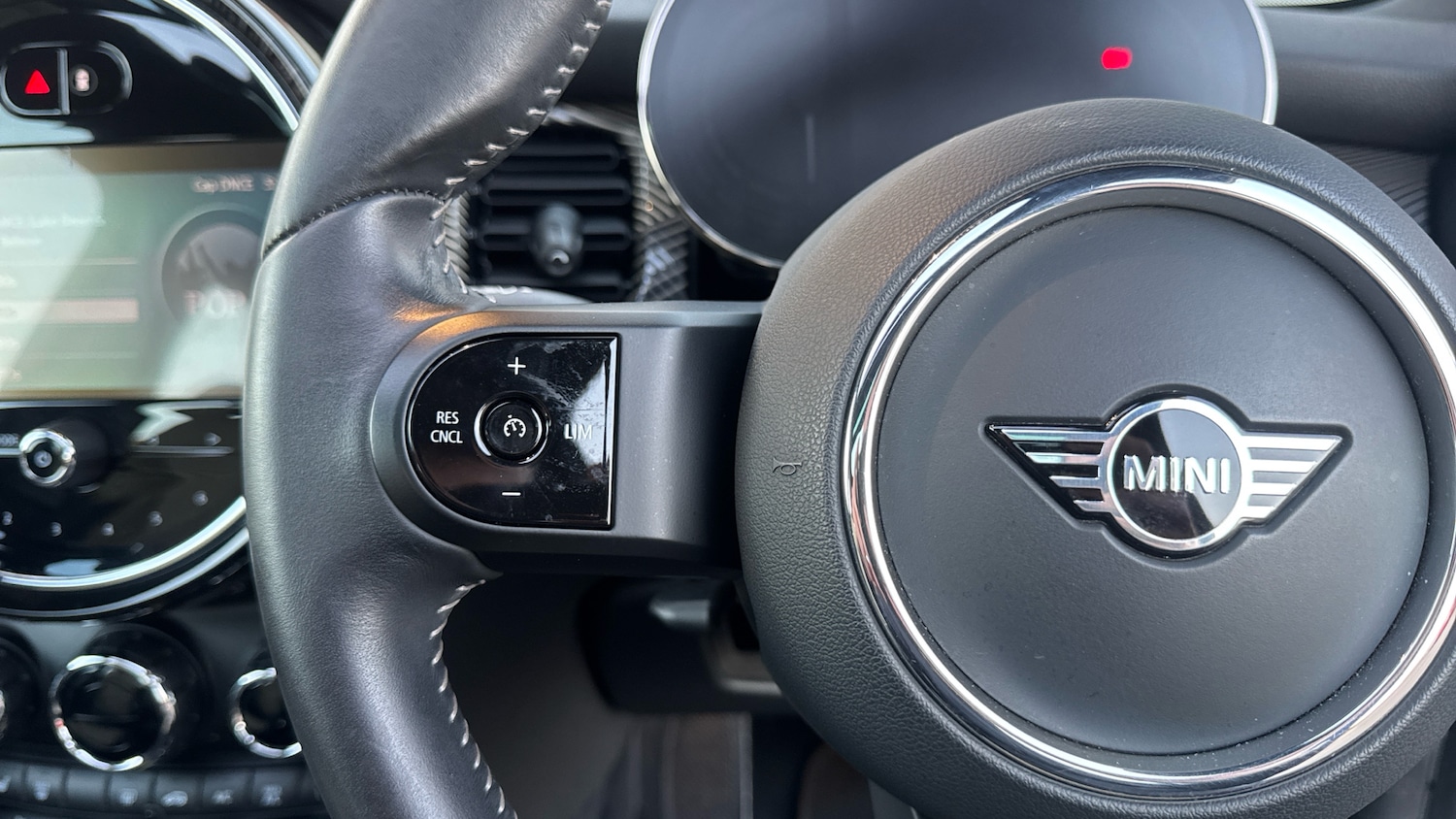 Used MINI Hatch 2023 for sale - 77011874: Photo 17