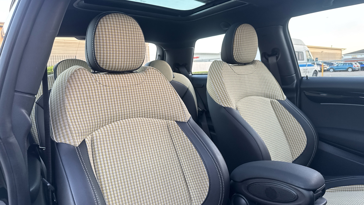 Used MINI Hatch 2023 for sale - 77011874: Photo 31