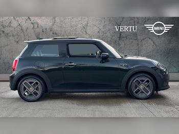 Used MINI Hatch 2023 for sale - 77011874: Photo