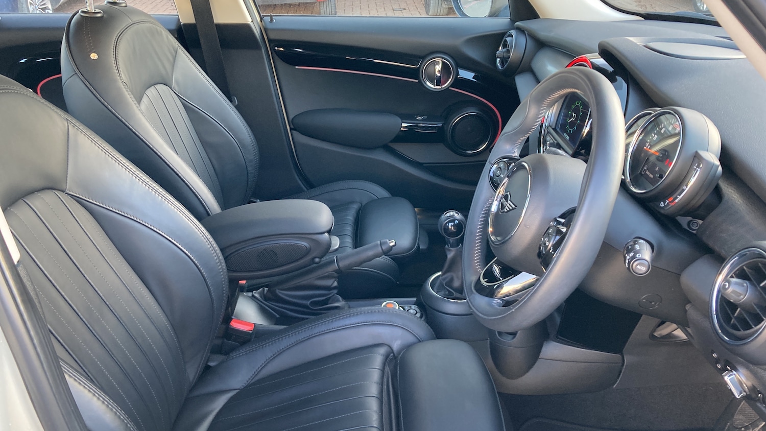 Used MINI Hatch 2019 for sale - 76627795: Photo 11