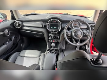 Used MINI Hatch 2020 for sale - 78814072: Photo