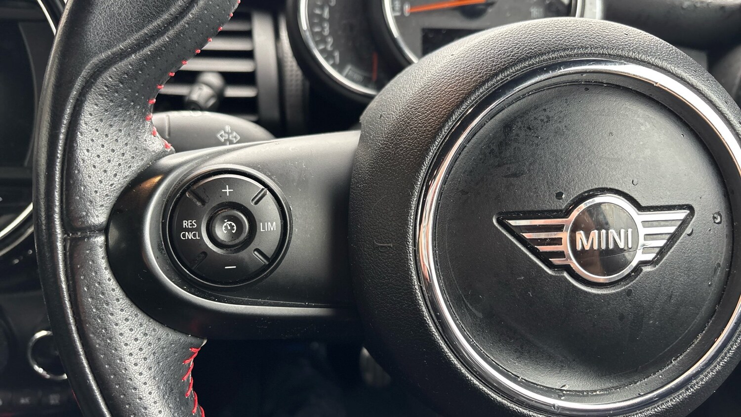 Used MINI Hatch 2019 for sale - 76222141: Photo 17