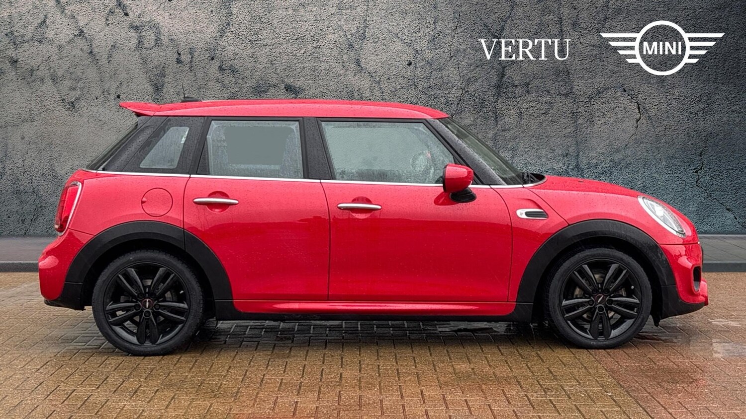 Used MINI Hatch 2019 for sale - 76222141: Photo 3