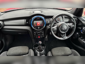 Used MINI Hatch 2019 for sale - 76222141: Photo 4