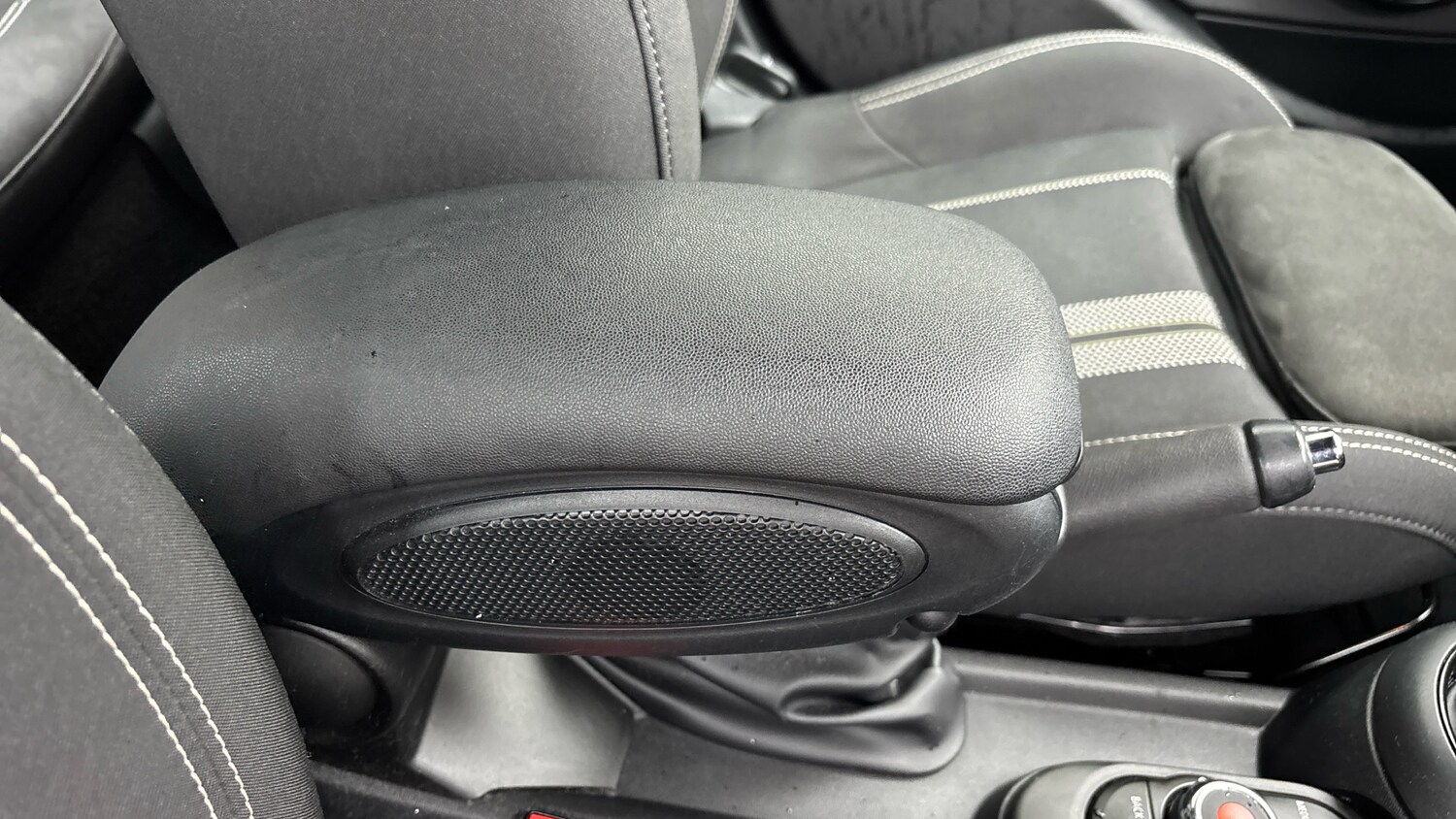 Used MINI Hatch 2019 for sale - 76222141: Photo 50