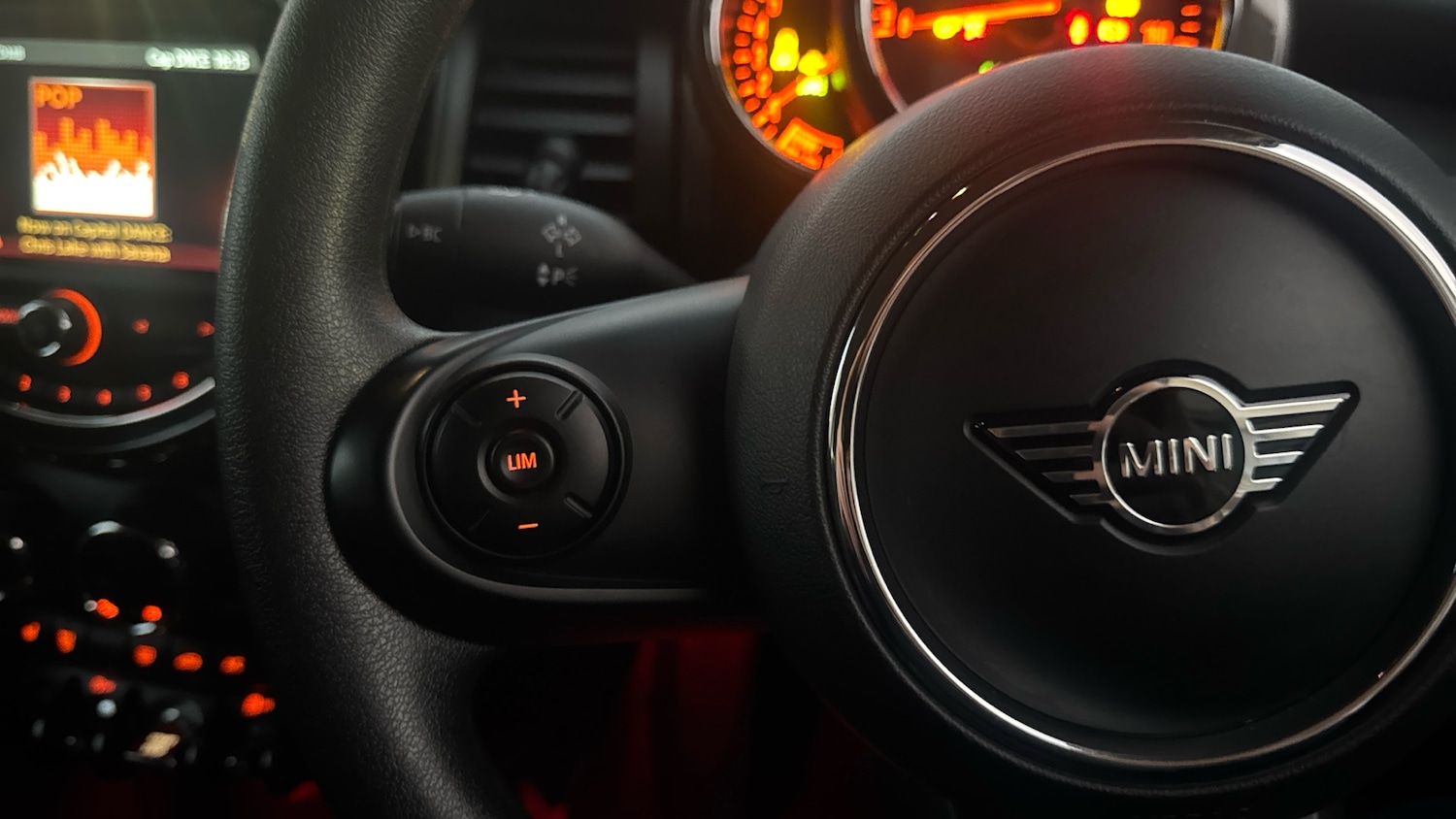 Used MINI Hatch 2019 for sale - 76734364: Photo 17