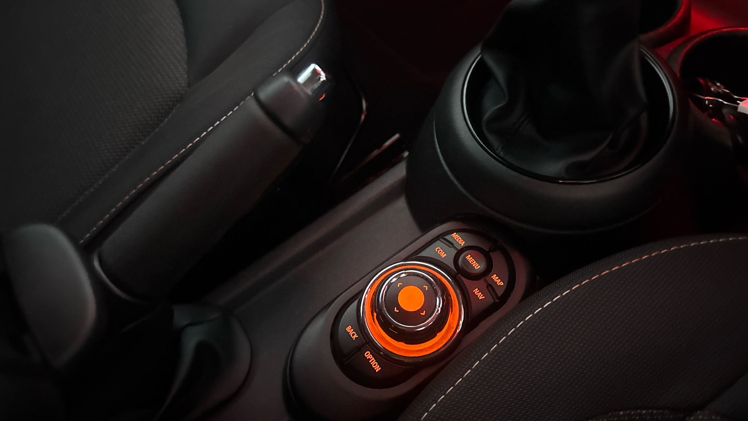 Used MINI Hatch 2019 for sale - 76734364: Photo 19