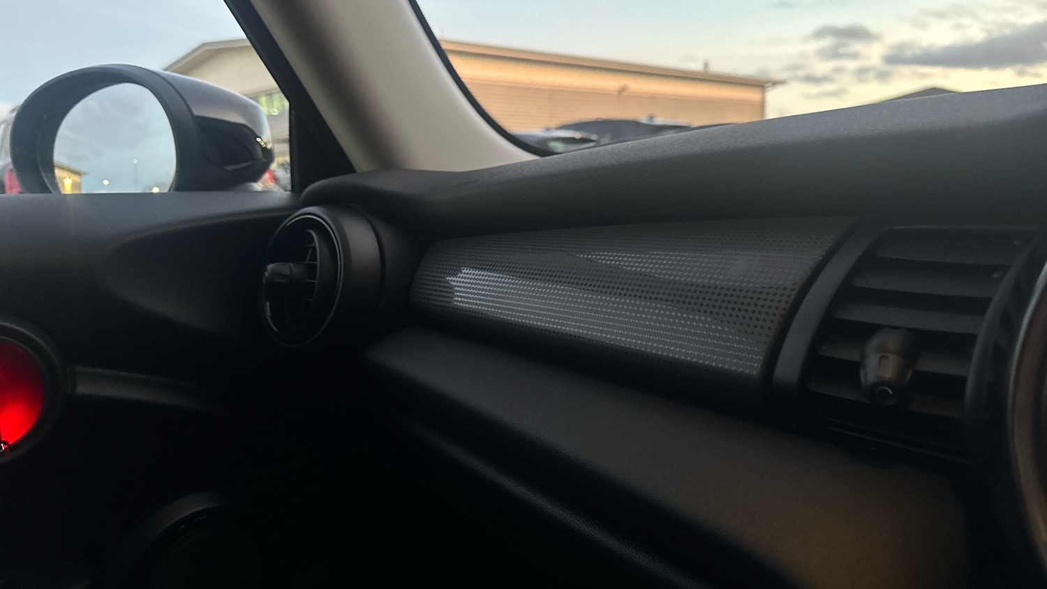 Used MINI Hatch 2019 for sale - 76734364: Photo 27