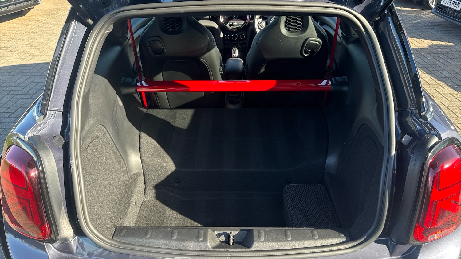 Used MINI Hatch 2020 for sale - 77735479: Photo 13