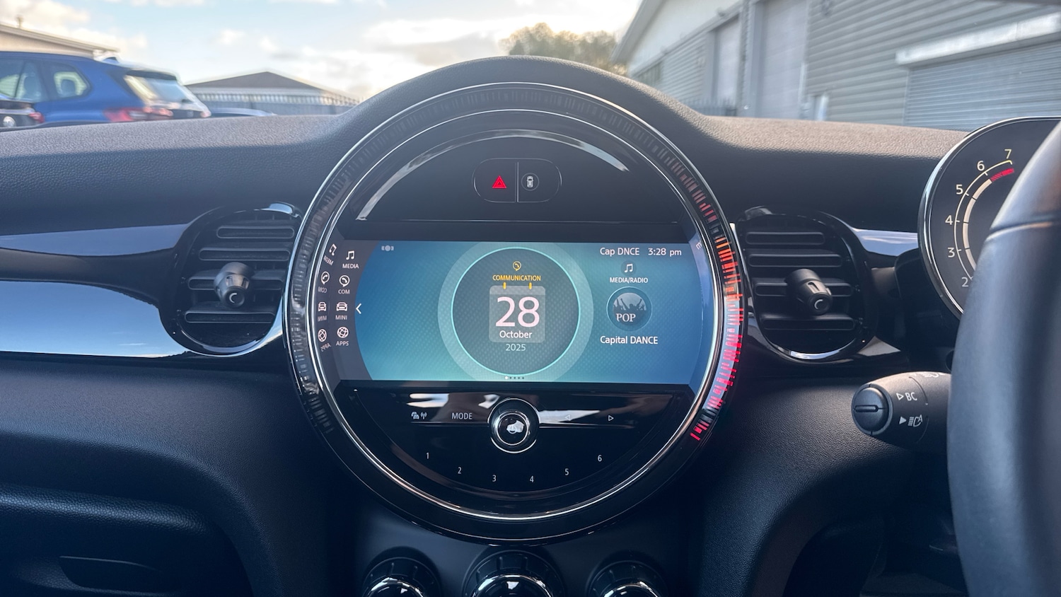 Used MINI Hatch 2024 for sale - 76407331: Photo 8