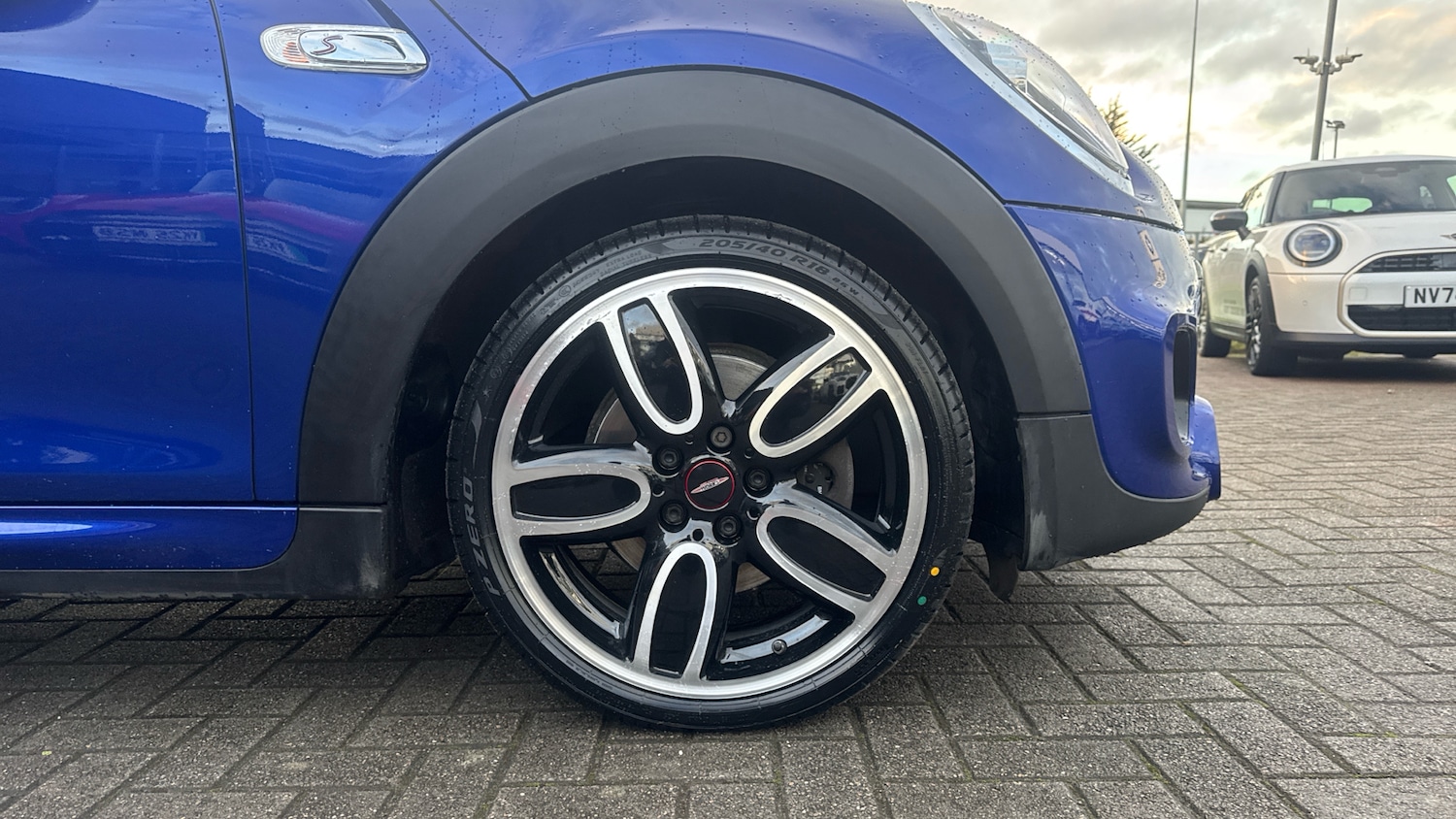 Used MINI Hatch 2019 for sale - 76734978: Photo 14