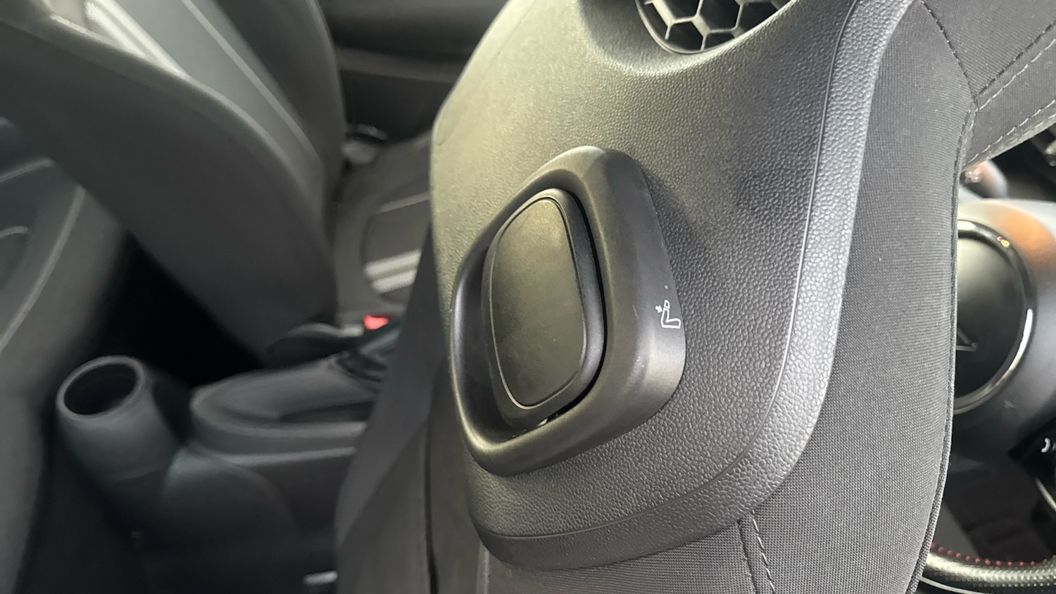 Used MINI Hatch 2019 for sale - 76734978: Photo 25