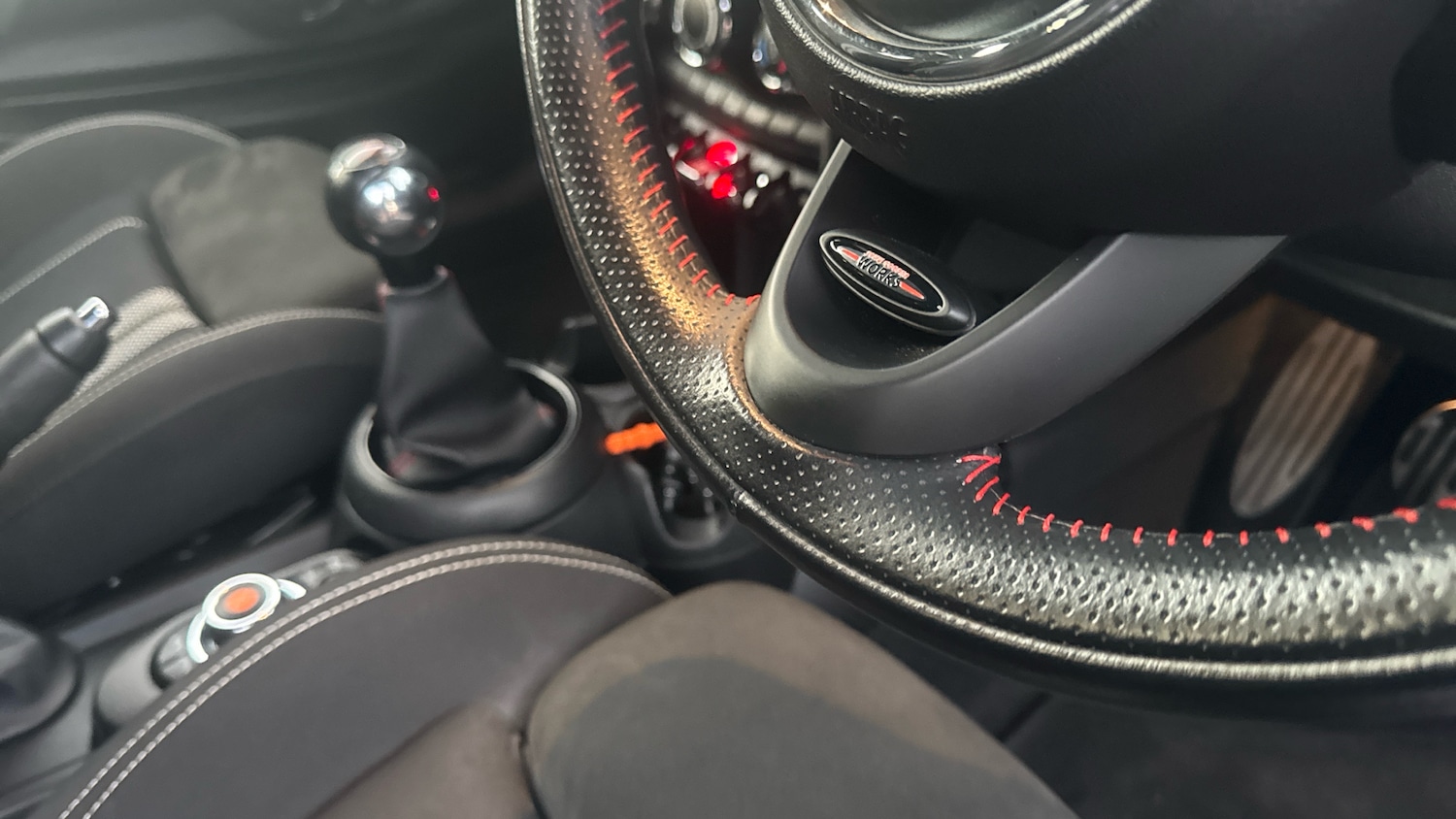 Used MINI Hatch 2019 for sale - 76734978: Photo 32