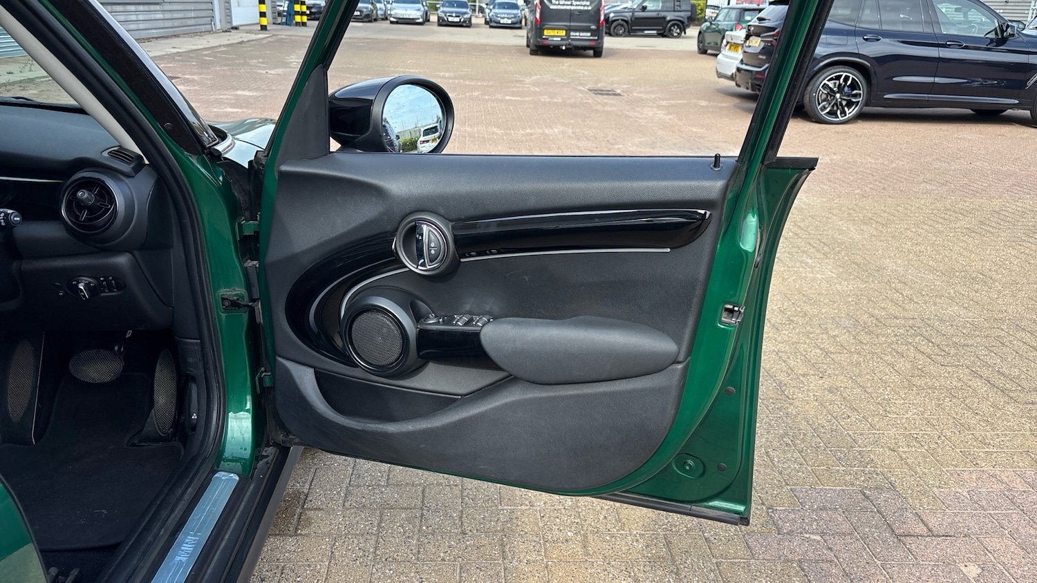 Used MINI Hatch 2022 for sale - 76157724: Photo 50