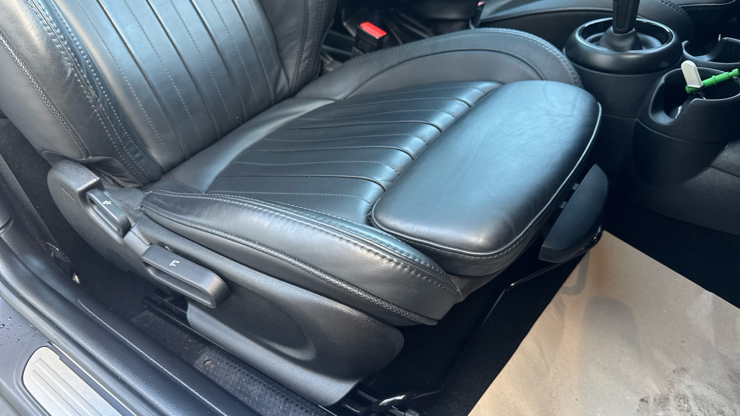 Used MINI Hatch 2024 for sale - 76877352: Photo 29