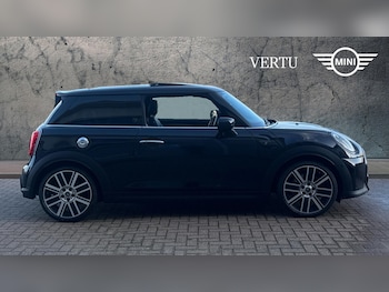 Used MINI Hatch 2024 for sale - 76877352: Photo