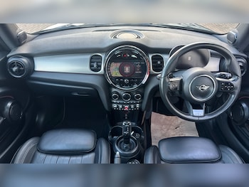 Used MINI Hatch 2024 for sale - 76877352: Photo