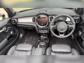 Used MINI Convertible 2023 for sale - 79583547: Photo