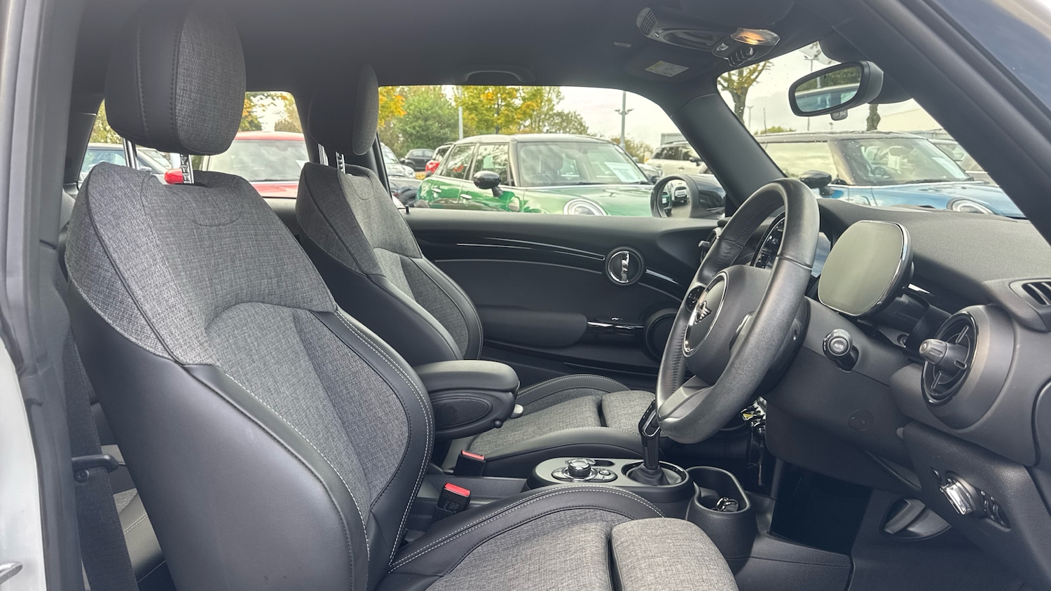 Used MINI Hatch 2022 for sale - 76330359: Photo 11