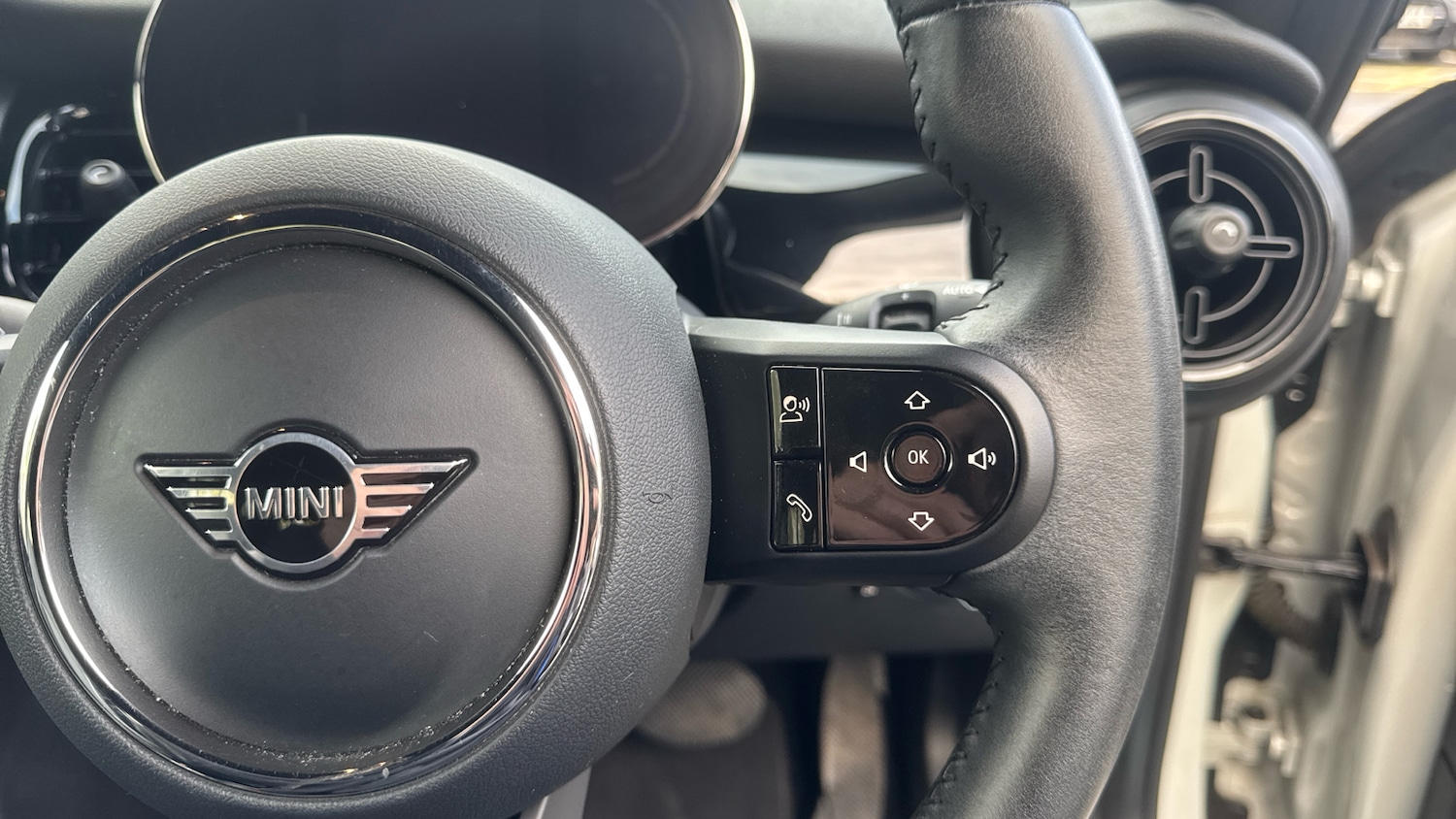 Used MINI Hatch 2022 for sale - 76330359: Photo 18