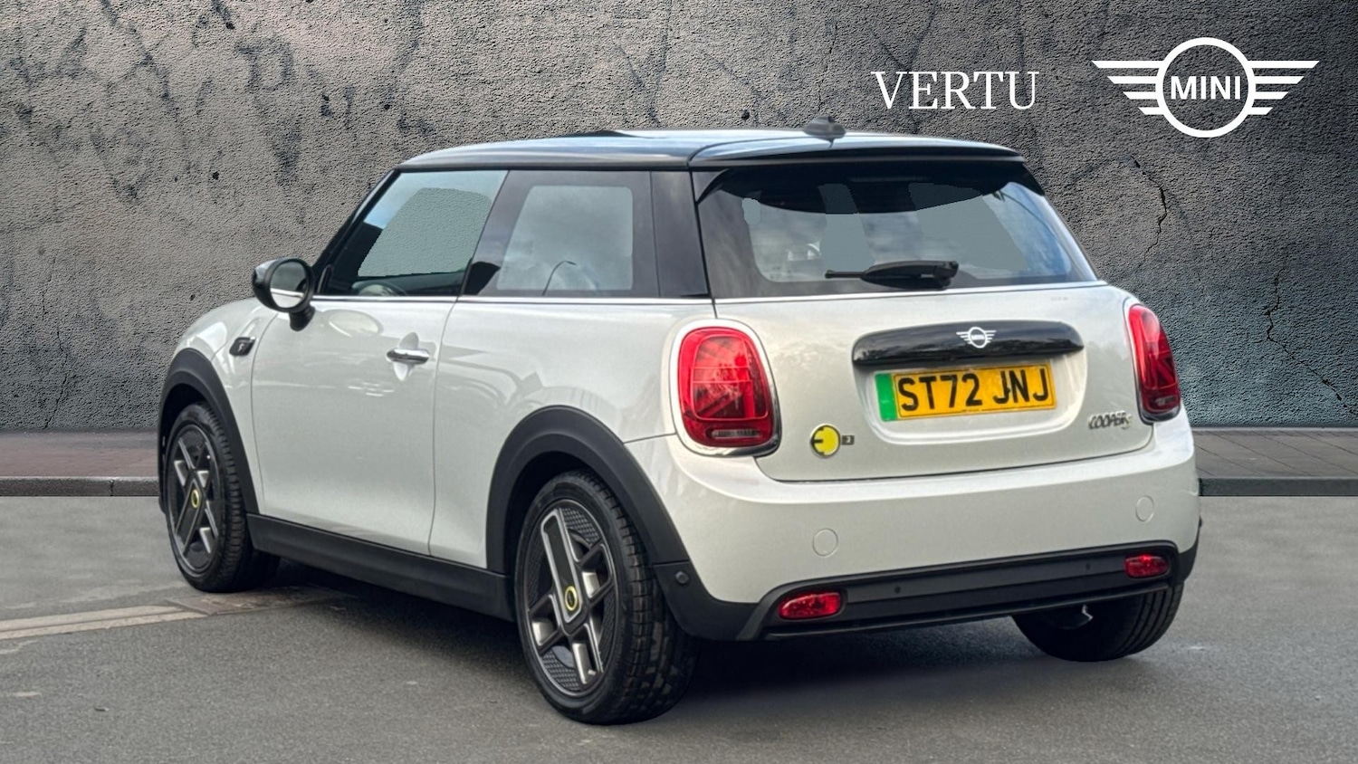 Used MINI Hatch 2022 for sale - 76330359: Photo 2