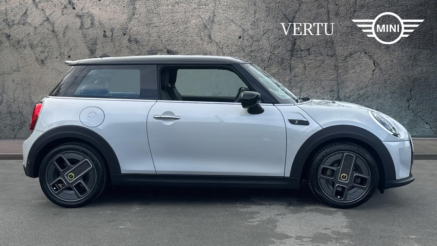 Used MINI Hatch 2022 for sale - 76330359: Photo 3