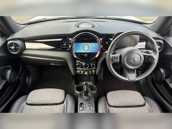 Used MINI Hatch 2022 for sale - 76330359: Photo