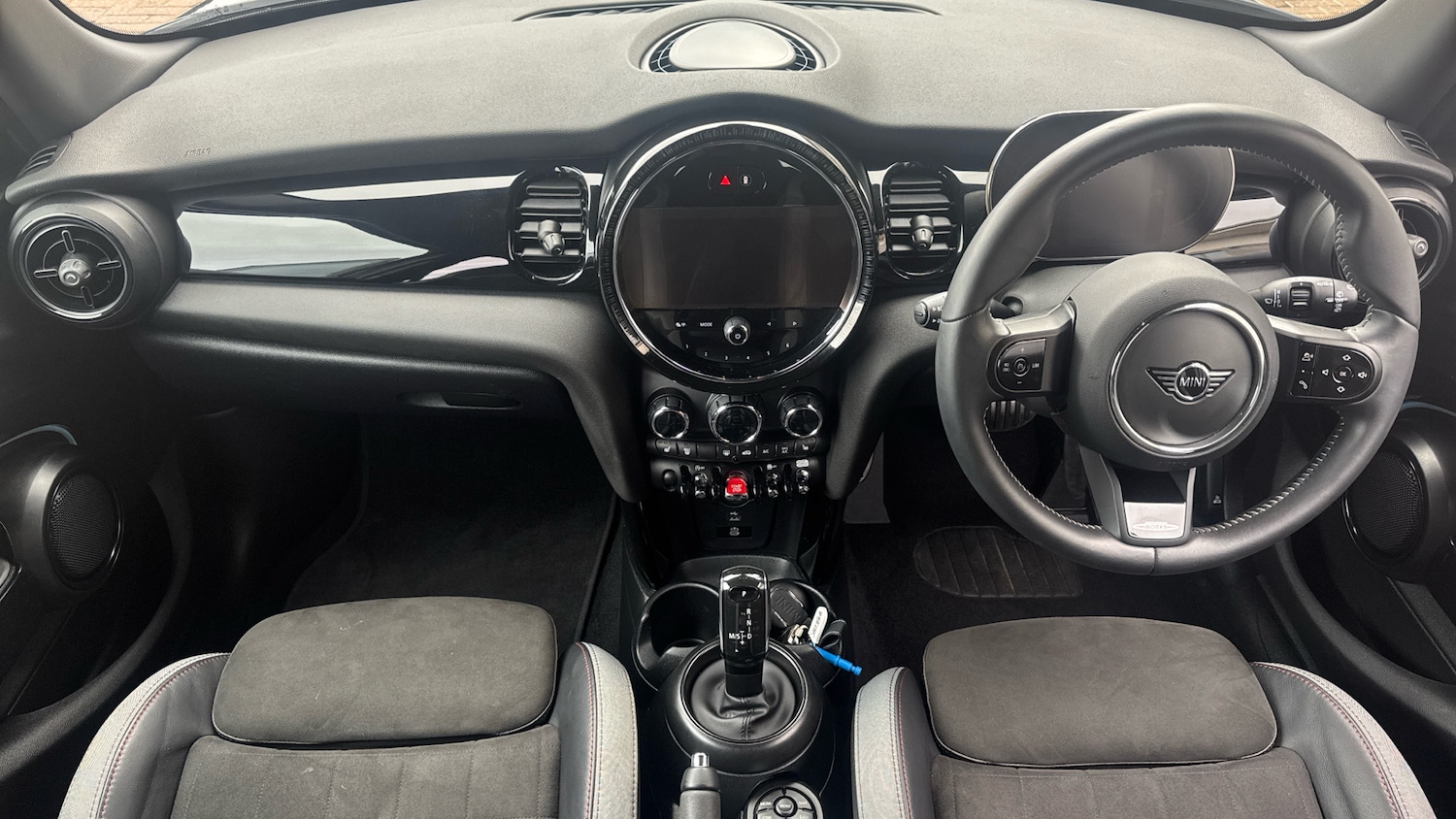 Used MINI Hatch 2020 for sale - 78081599: Photo 4