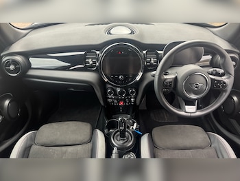 Used MINI Hatch 2020 for sale - 78081599: Photo