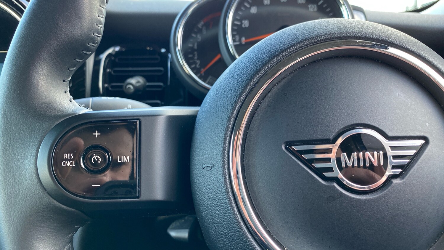 Used MINI Hatch 2022 for sale - 78025239: Photo 17