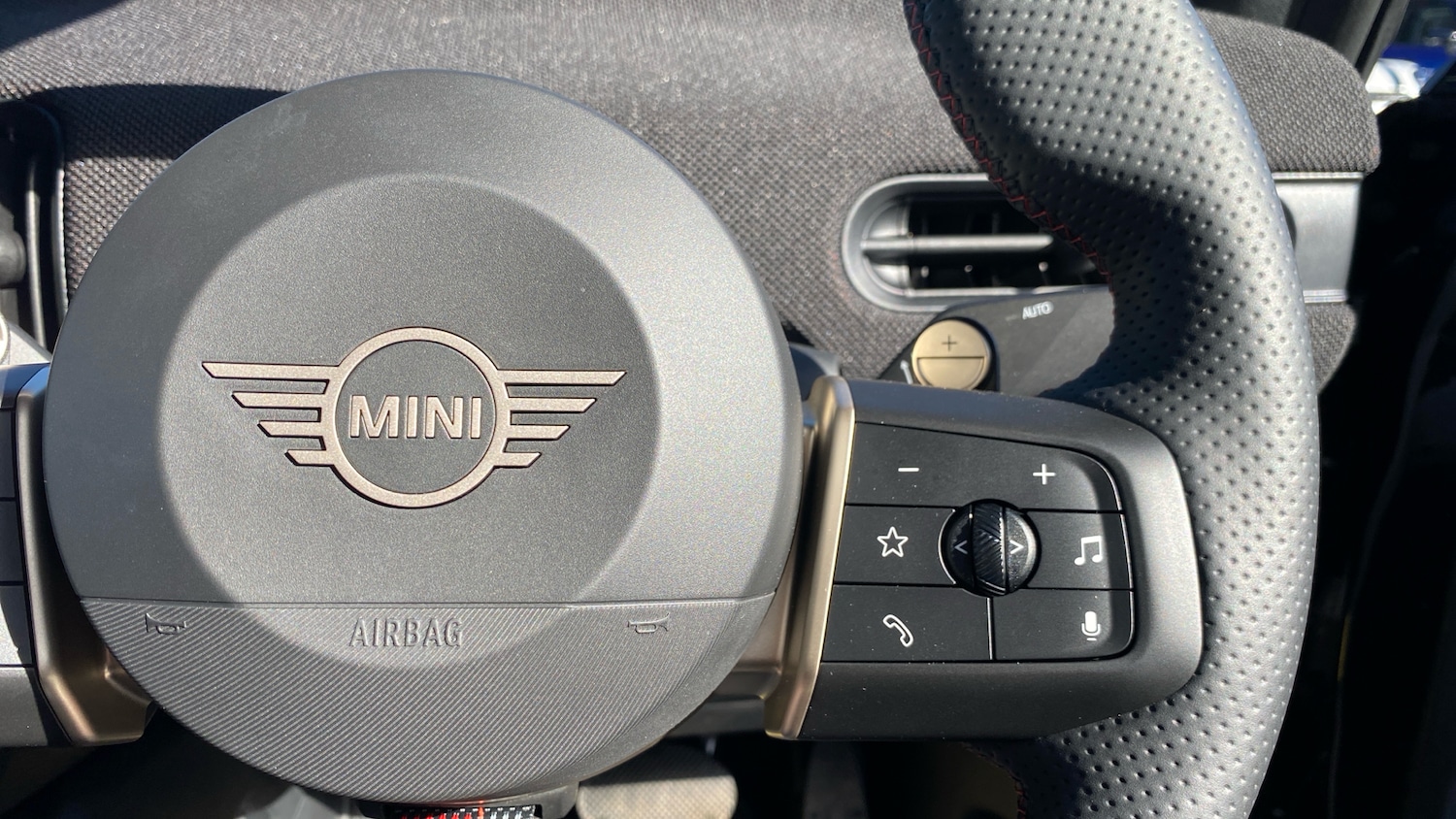 Used MINI Cooper 2025 for sale - 77931545: Photo 18