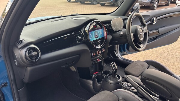 Used MINI Hatch 2022 for sale - 76255273: Photo 7