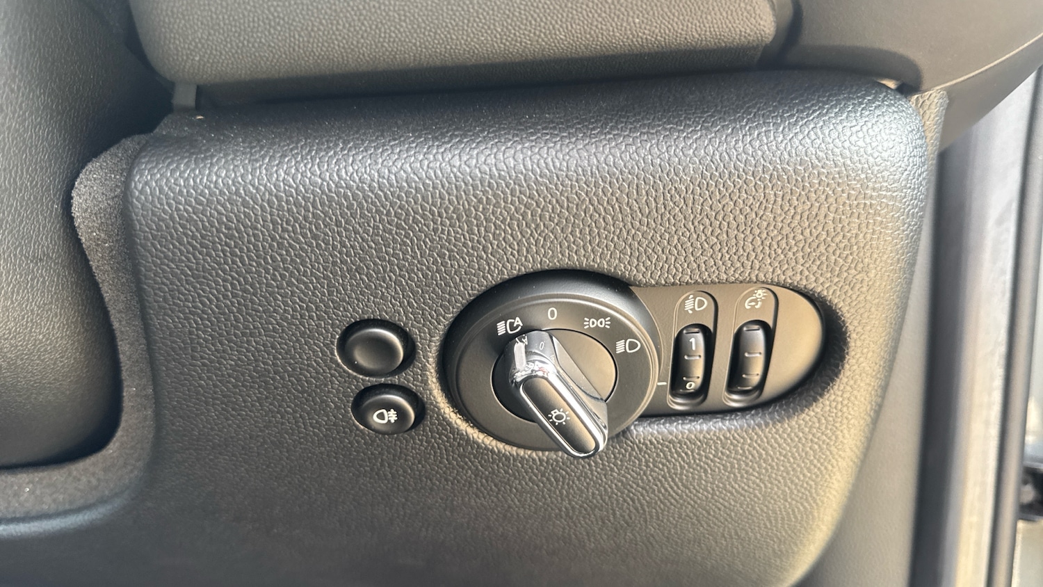 Used MINI Hatch 2022 for sale - 77898759: Photo 24