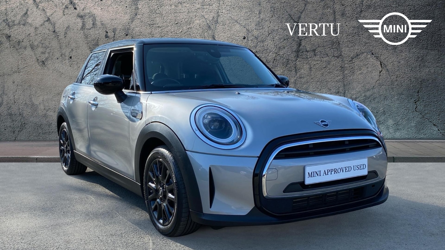 Used MINI Hatch 2023 for sale - 77758603: Photo 1