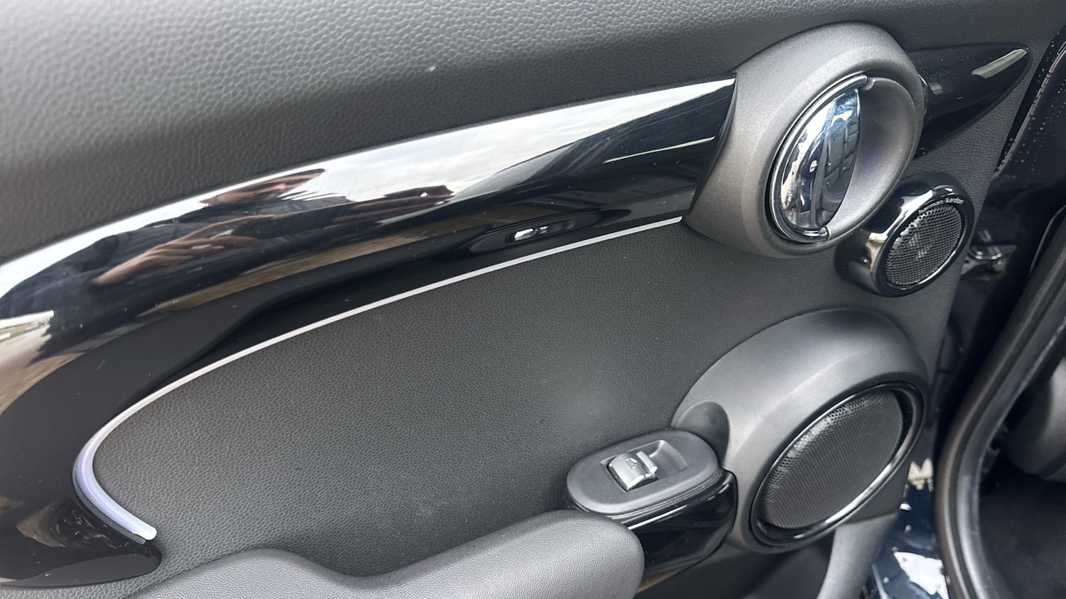 Used MINI Hatch 2022 for sale - 77170302: Photo 32