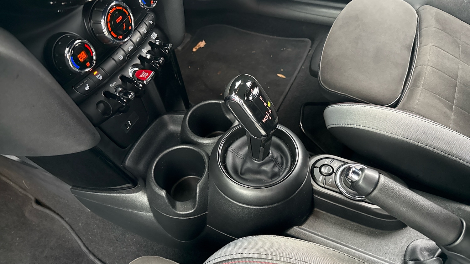 Used MINI Hatch 2023 for sale - 77665541: Photo 13