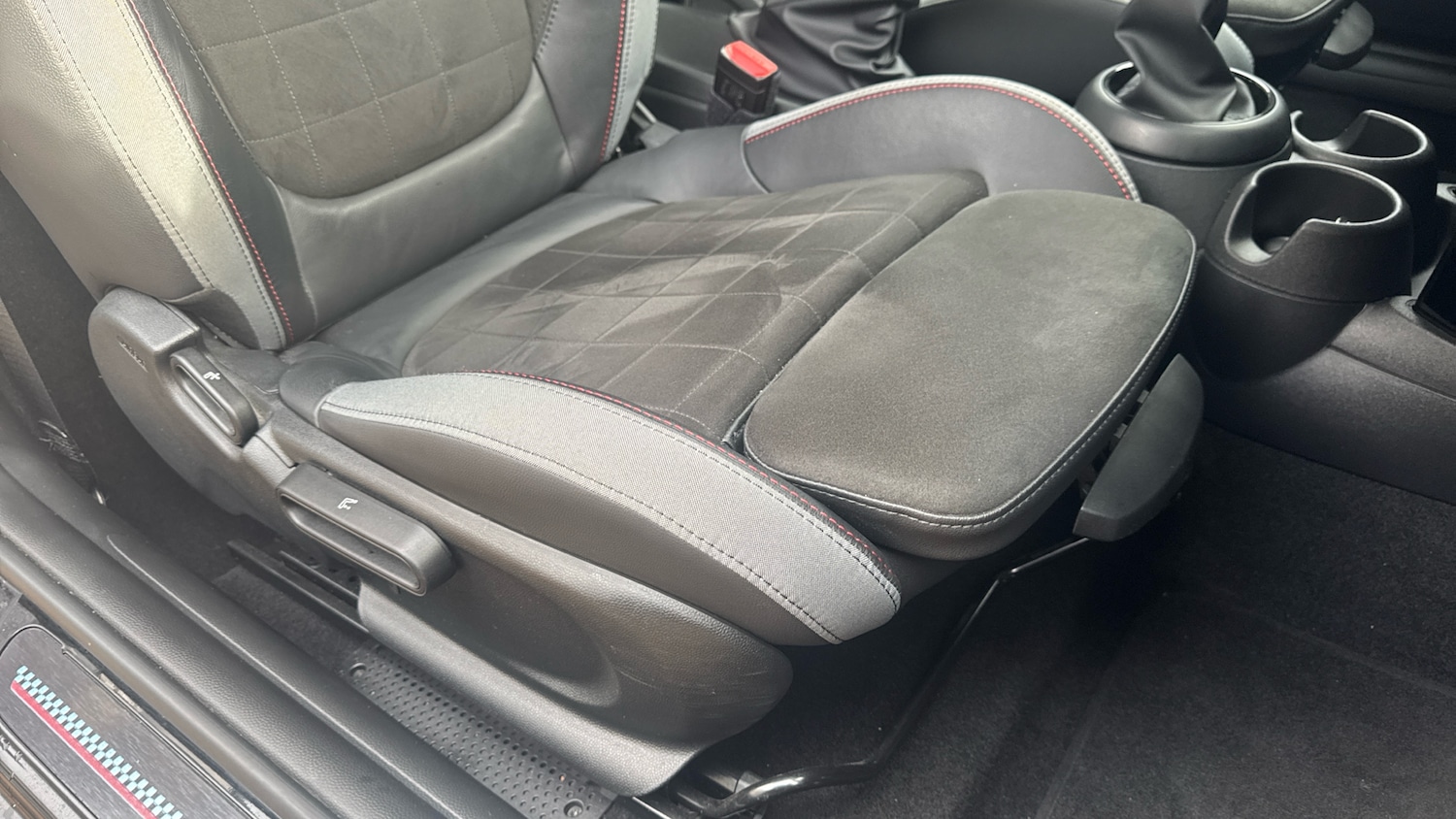 Used MINI Hatch 2022 for sale - 76461225: Photo 30