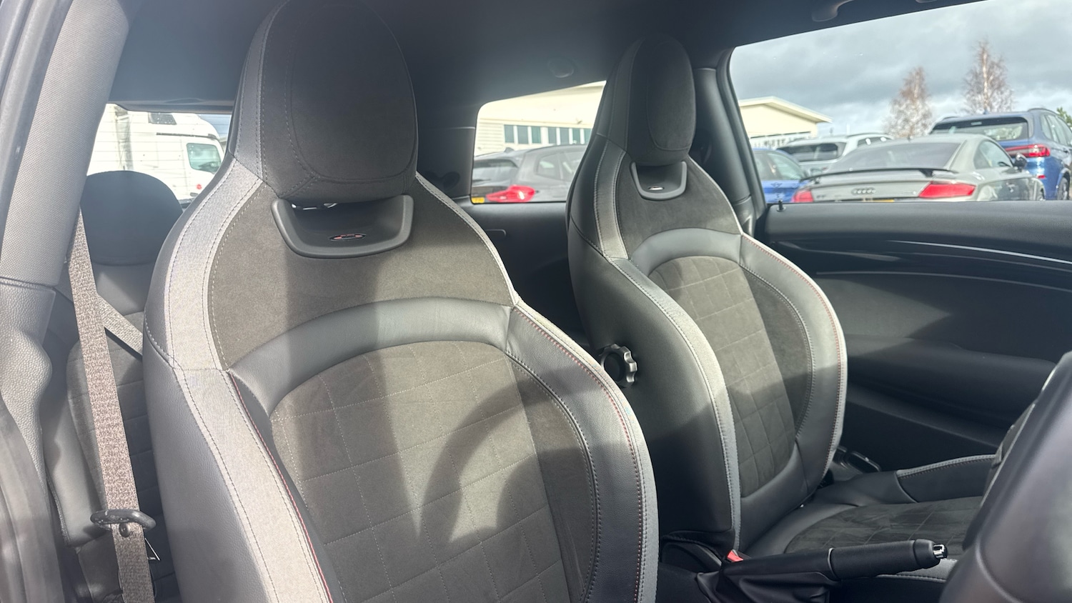 Used MINI Hatch 2022 for sale - 76461225: Photo 31