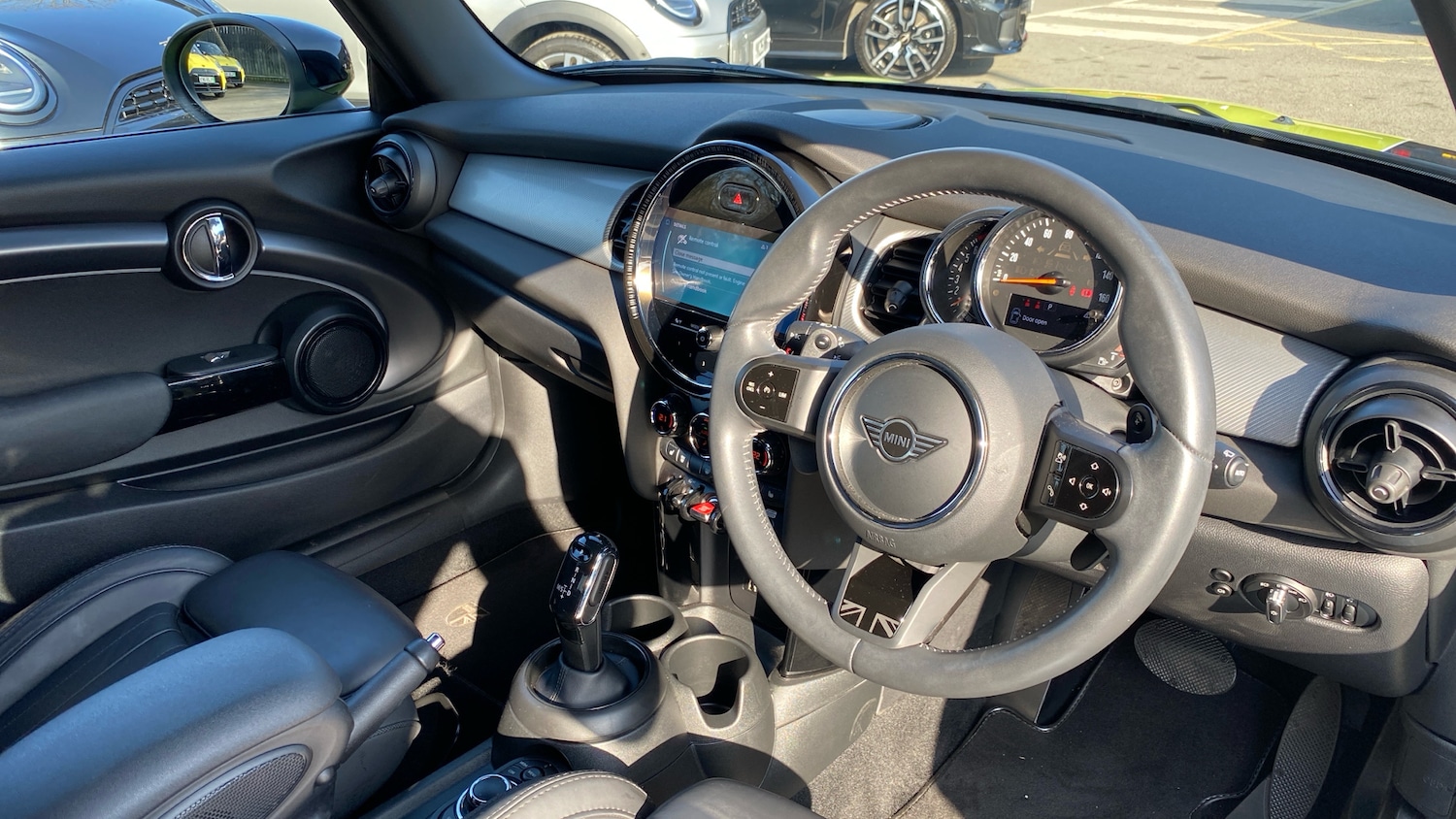 Used MINI Hatch 2022 for sale - 77758602: Photo 6