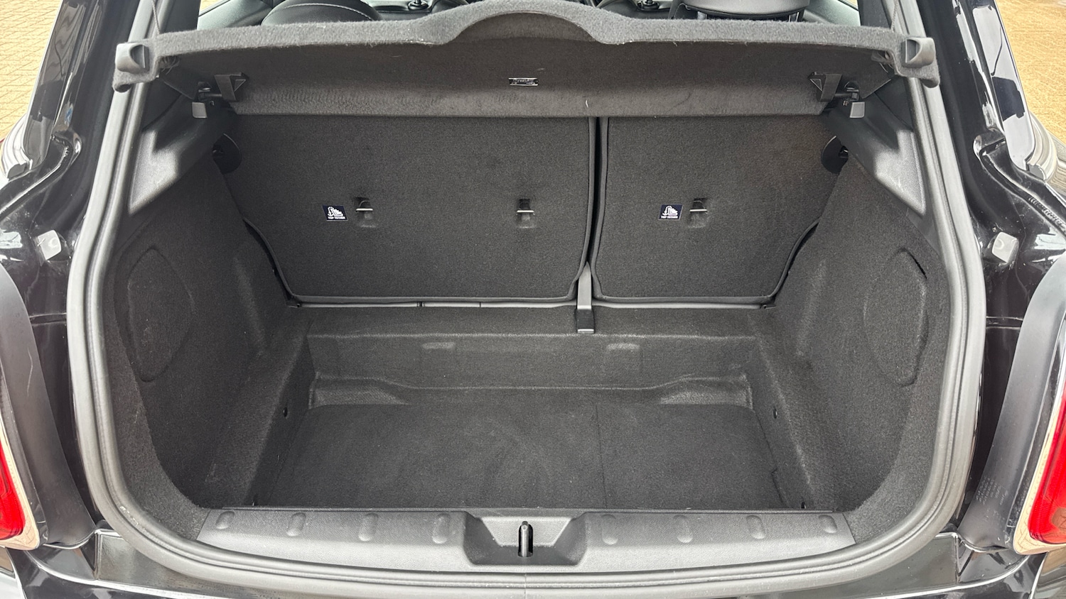 Used MINI Hatch 2019 for sale - 76322505: Photo 13