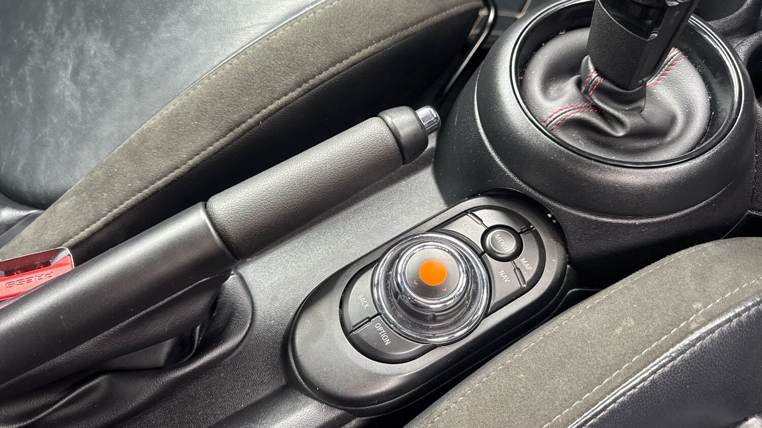 Used MINI Hatch 2019 for sale - 76322505: Photo 19