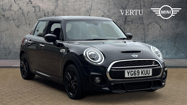Used MINI Hatch 2019 for sale - 76322505: Photo 1